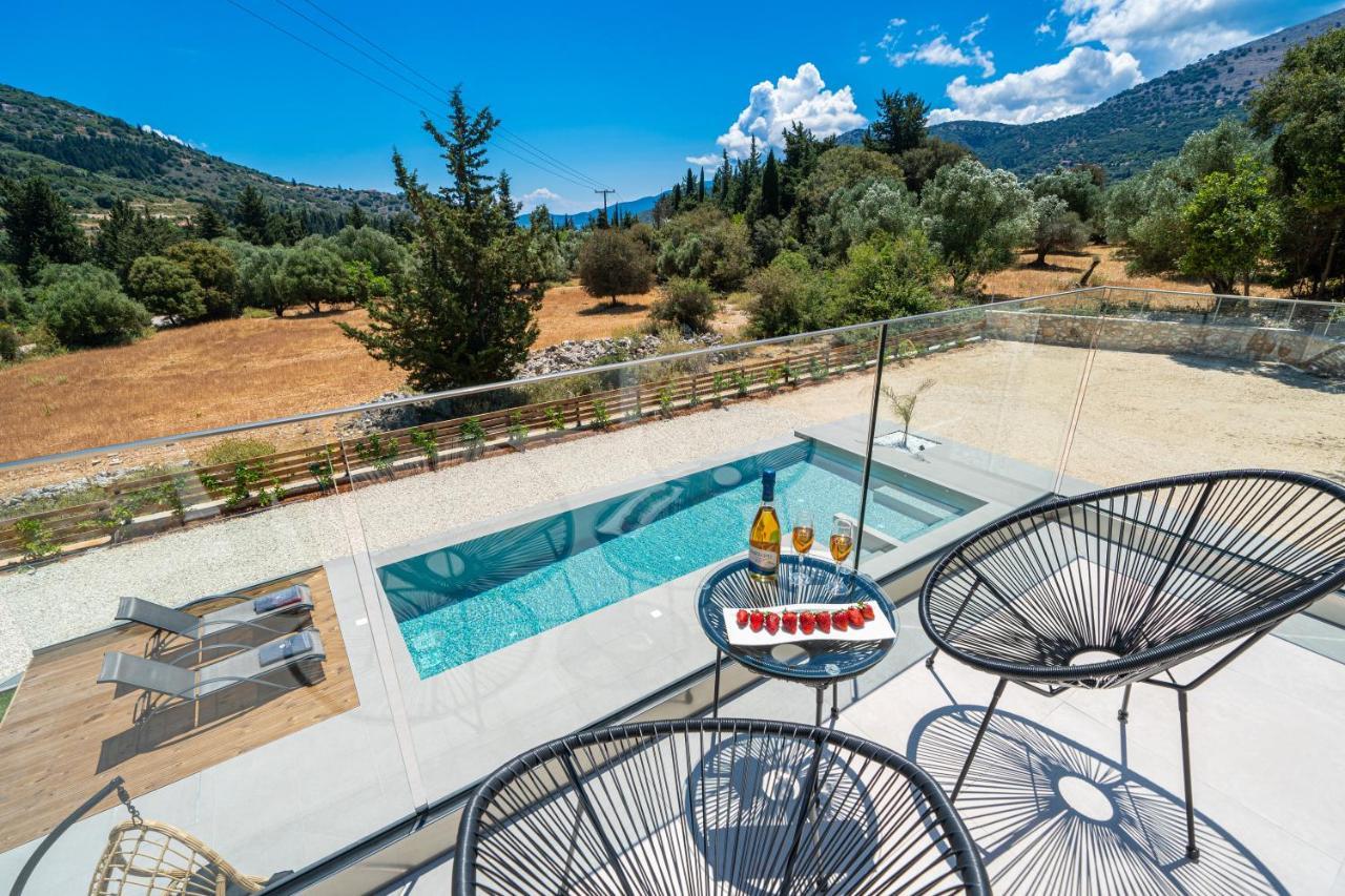 Diosas Luxury Villas Andipáta エクステリア 写真